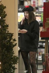 Olivia Culpo - Christmas Shopping in Los Angeles 12/16/2018