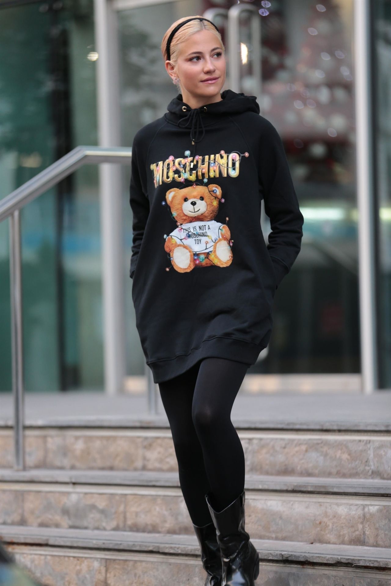 Pixie Lott Street Style - Leaving Her Hotel in Manchester 12/13/2018