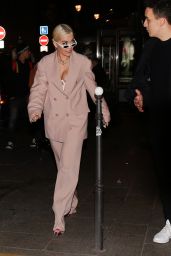 Rita Ora Style and Fashion 12/20/2018