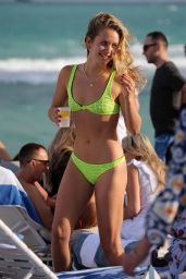 Sailor Brinkley Cook in Bikini on the Beach in Miami 12/08/2018