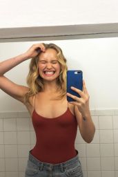 Sailor Brinkley Cook - Personal Pics, December 2018