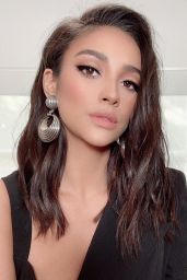 Shay Mitchell - Personal Pics, December 2018