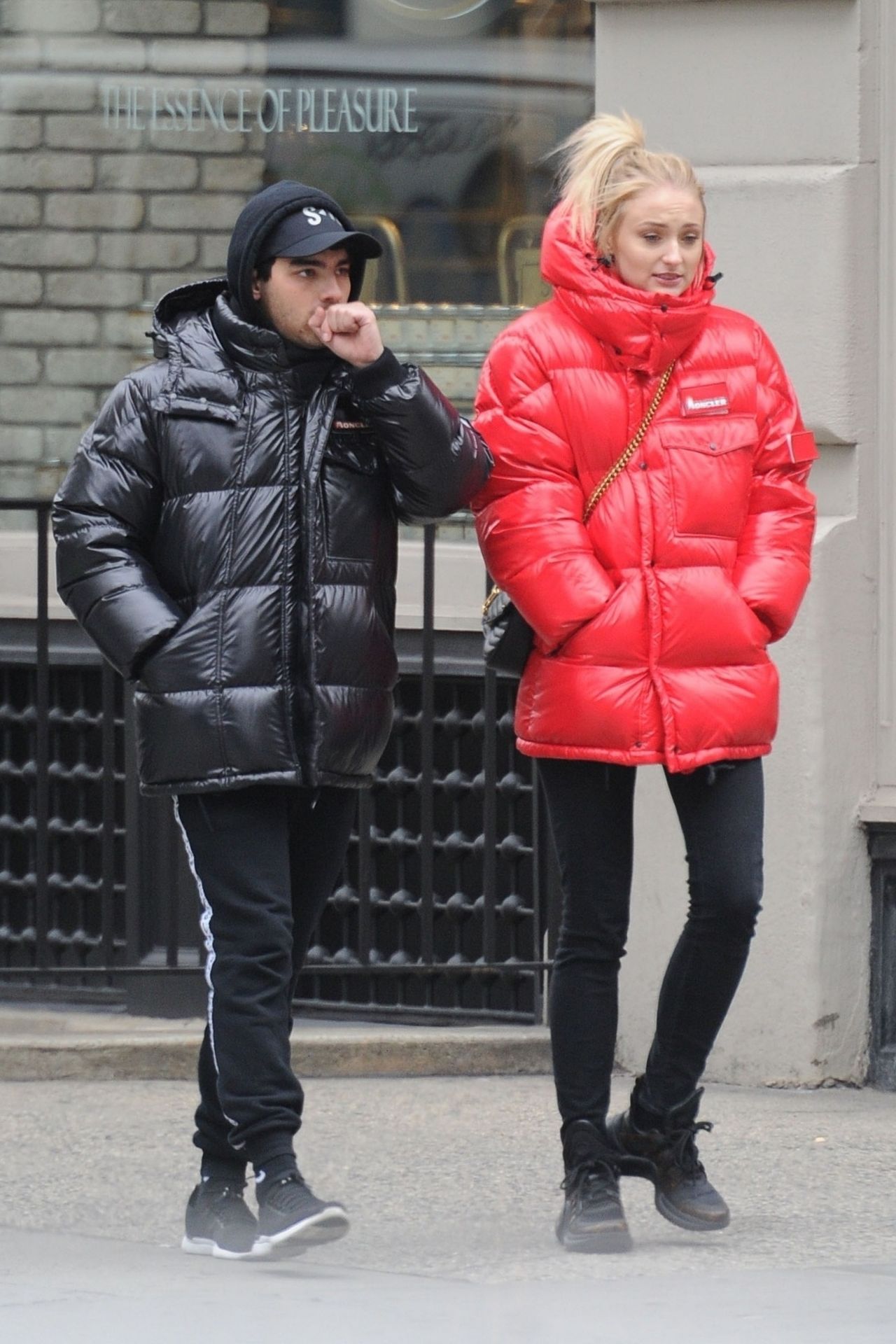 Celebrities In Moncler | allobricole.ma