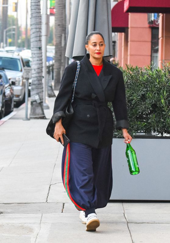 Tracee Ross Street Style 12/12/2018