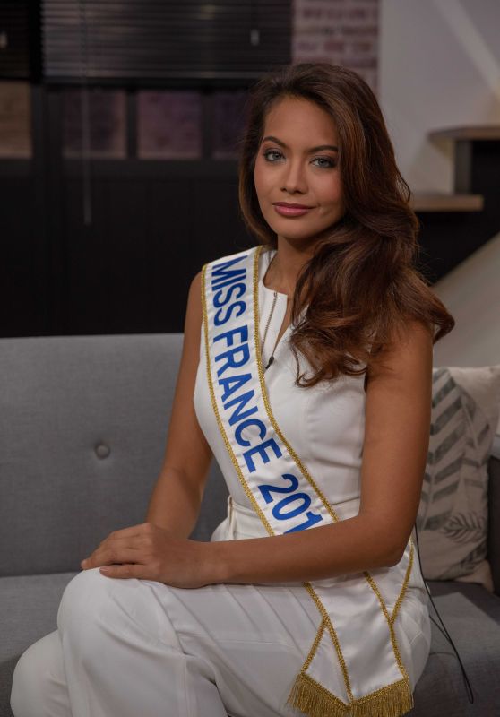 Vaimalama Chaves (Miss France) at FUN RADIO with ELLIOT in Paris 12/17/2018