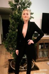 Amanda AJ Michalka - Personal Pics 01/01/2019