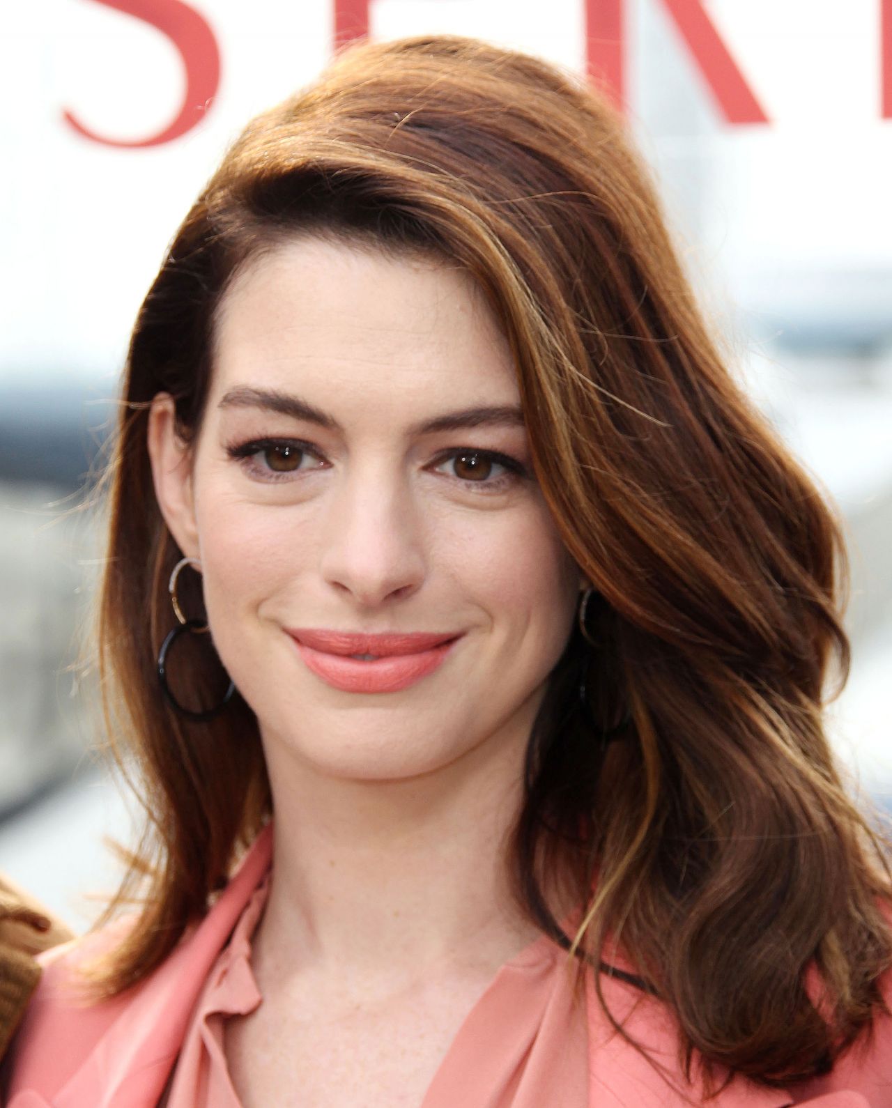 Anne Hathaway - 