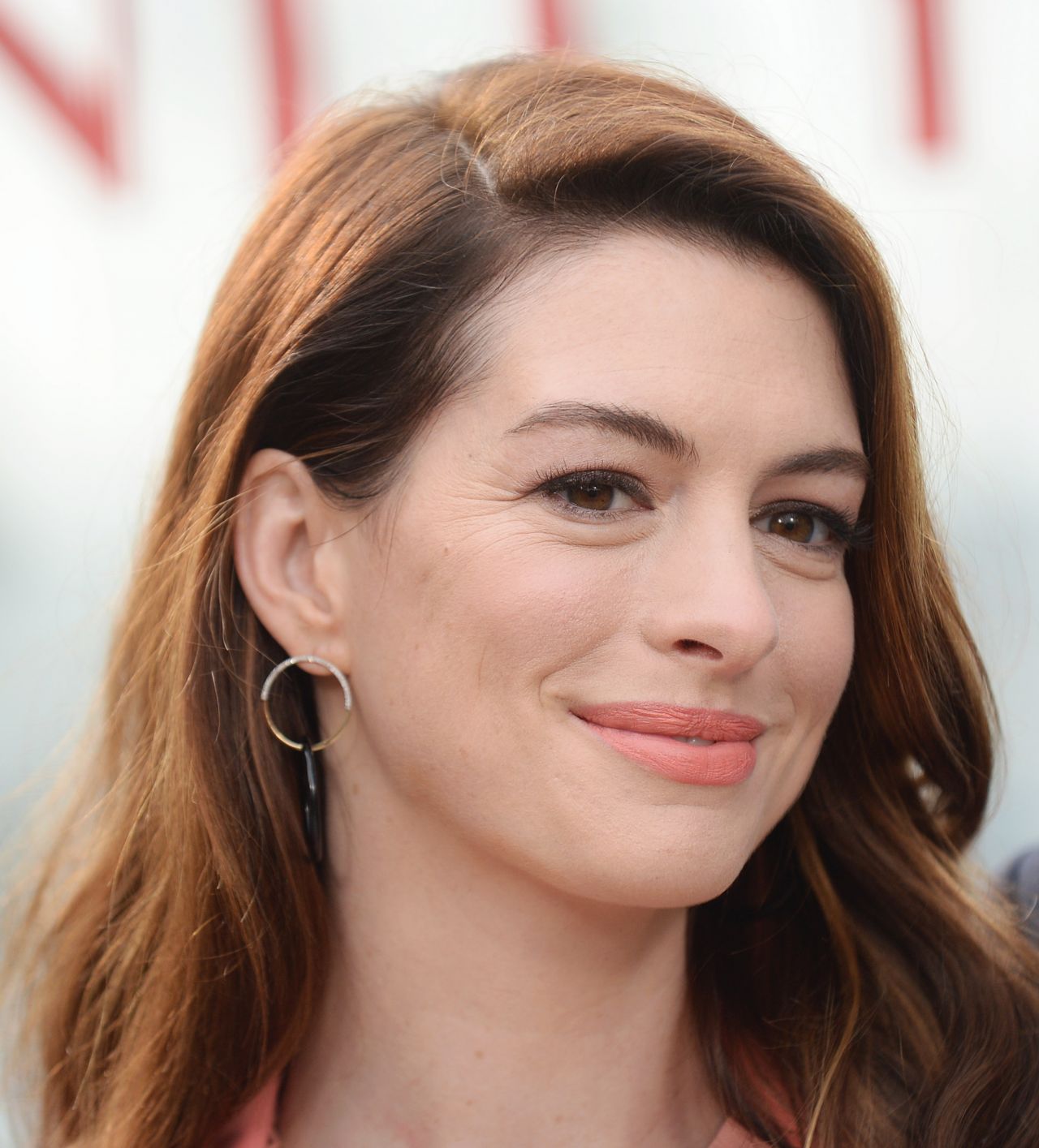 Anne Hathaway - "Serenity" Photo Call in Marina del Rey
