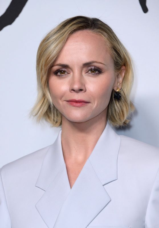 Christina Ricci – Dior Homme Menswear Show in Paris 01/18/2019