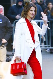 Cobie Smulders Arriving to Appear on GMA in NY 01/09/2019