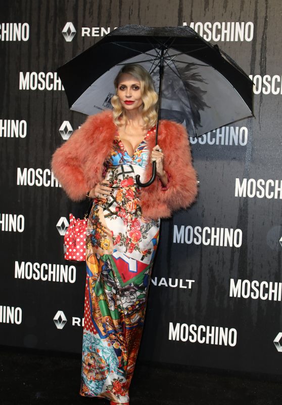 Elda Alvigini – Moschino Show in Rome 01/08/2019