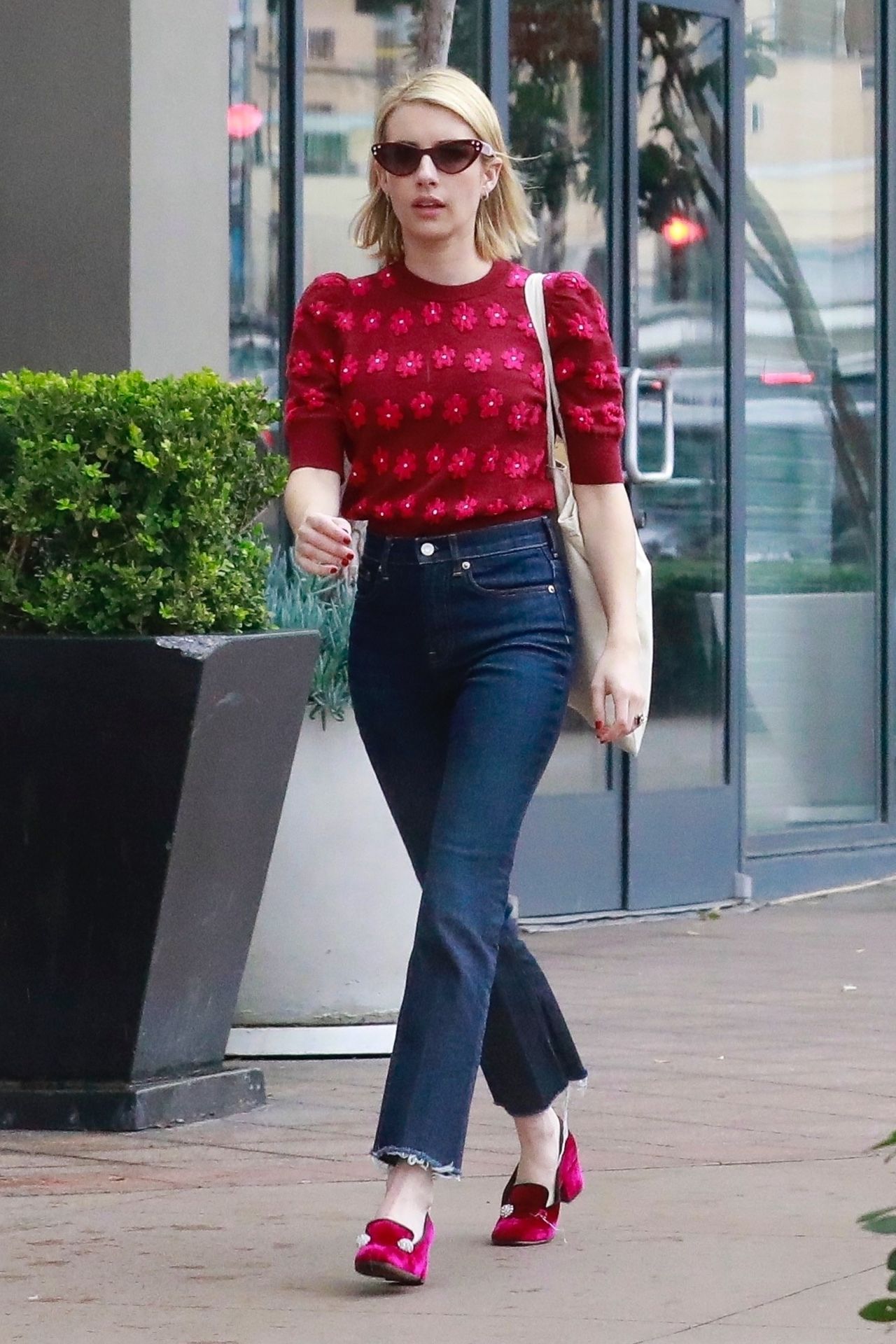 Emma Roberts Casual Style 01/15/2019 • CelebMafia