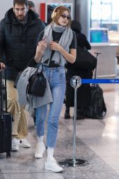 Gigi Hadid - Arriving at the Airport in Milan 01/14/2019