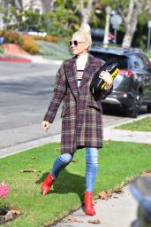Gwen Stefani Style - Out in LA 01/20/2019
