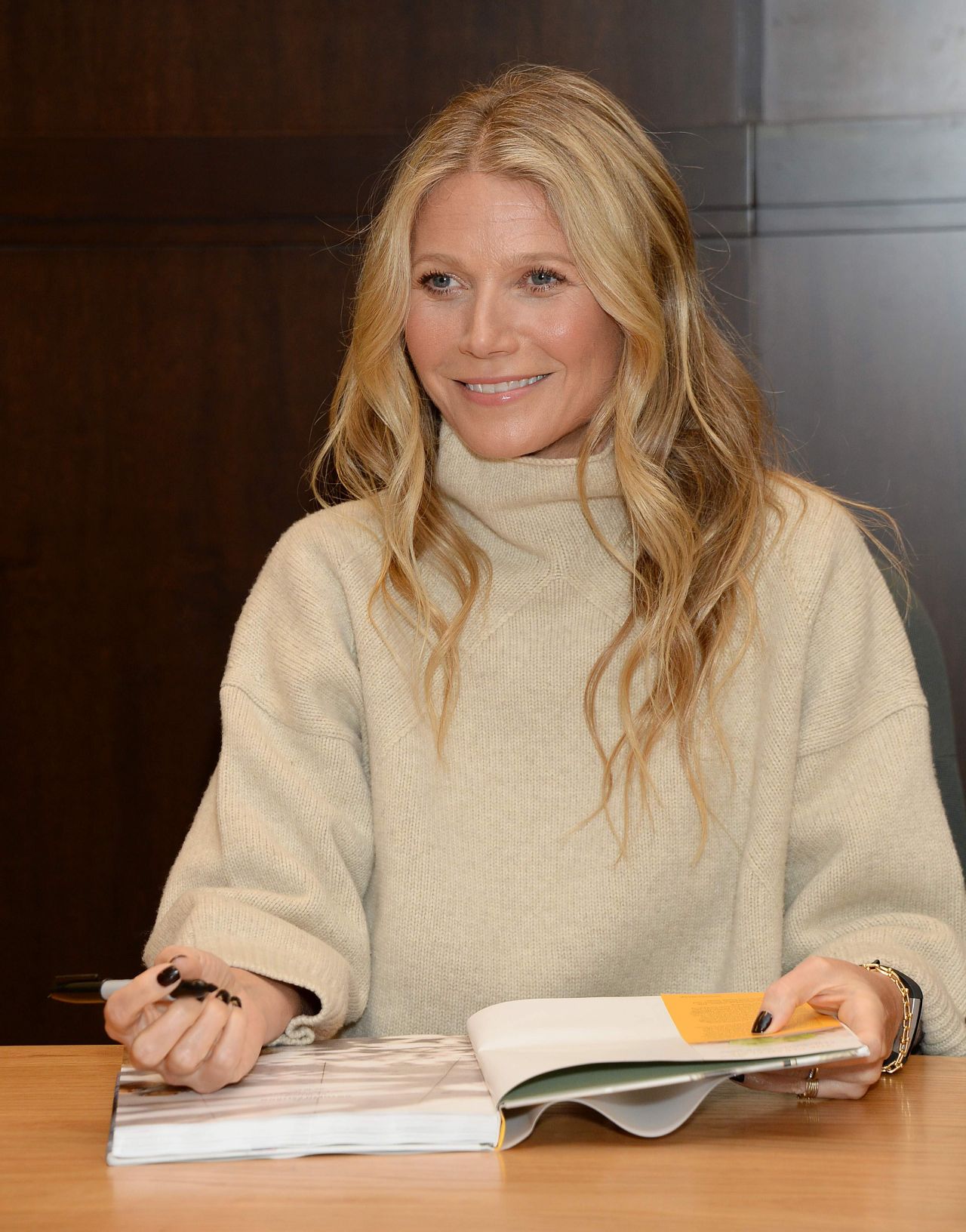 https://celebmafia.com/wp-content/uploads/2019/01/gwyneth-paltrow-the-clean-plate-eat-reset-heal-book-signing-in-la-01-14-2019-0.jpg