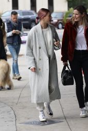 Hailey Rhode Bieber Street Fashion 01/13/2019