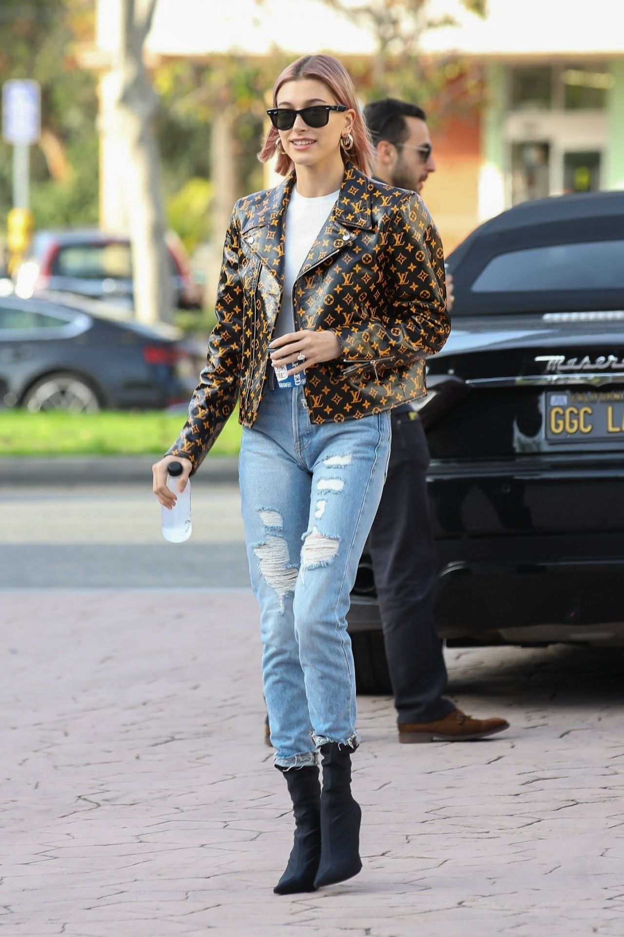 Hailey Rhode Bieber Street Style 01/18/2019 â€¢ CelebMafia