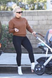 Hilary Duff at Joans on Third in Studio City 01/24/2019
