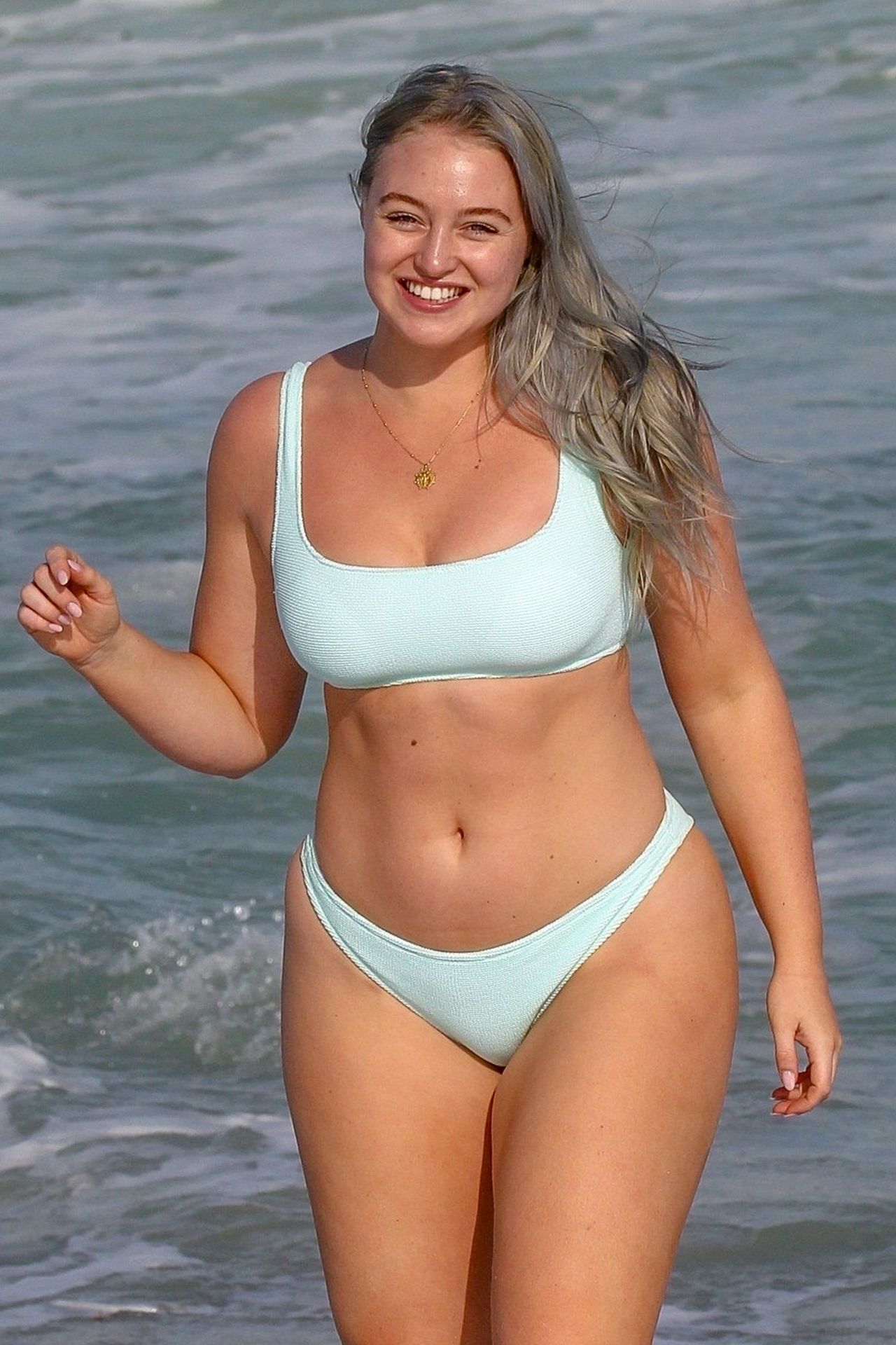 Iskra Lawrence in Pastel Bikini on the Beach in Miami 01 ...