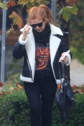 Isla Fisher at Le Pain Quotidien in West Hollywood 01/16/2019