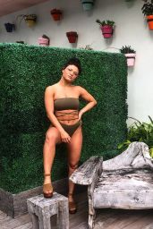 Jade Chynoweth in Bikini 01/10/2019