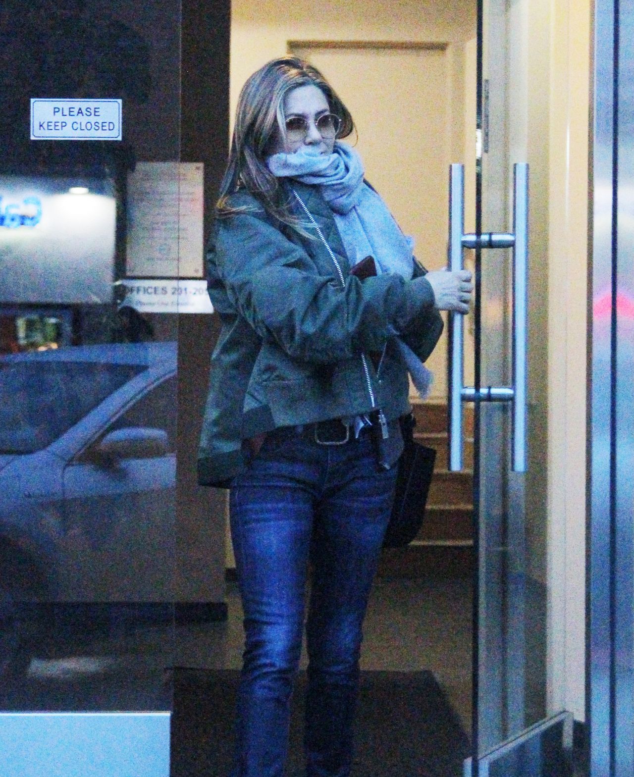 Jennifer Aniston - Out in Beverly Hills 01/05/2019 • CelebMafia