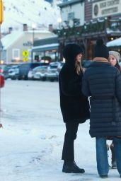 Jennifer Aniston With Jason Bateman and Jimmy Kimmel in Jackson Hole 01/02/2019