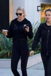 Jennifer Garner in Tights - Leaves the Gym in Brentwood 01/19/2019