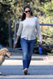 Jennifer Garner - Walking Her Dog in Pacific Palisades 01/19/2019