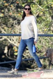 Jennifer Garner - Walking Her Dog in Pacific Palisades 01/19/2019