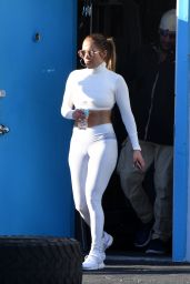 Jennifer Lopez in Leggings 01/19/2019