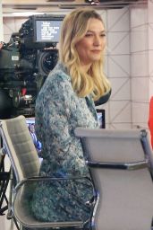 Karlie Kloss - Today Show in NYC 01/10/2019