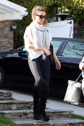 Kate Beckinsale Street Style - Out in Los Angeles 01/30/2019