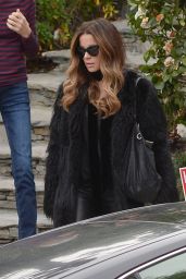 Kate Beckinsale With Her Mother in LA 01/20/2019