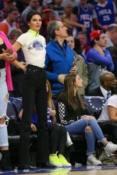 Kendall Jenner - Oklahoma City Thunder vs Philadelphia 76ers 01/19/2019