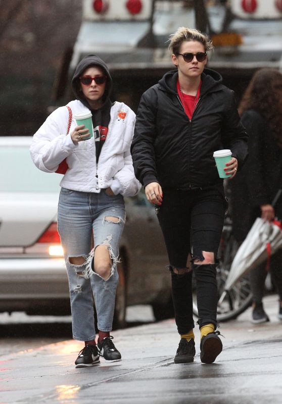 Kristen Stewart and Sara Dinkin - East Village in NYC 01/24/2019