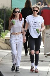 Kristen Stewart and Sara Dinkin - Heads to a Juice Shop in Loz Feliz 01/08/2019