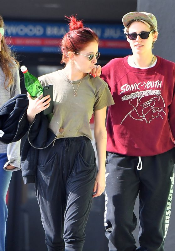 Kristen Stewart and Sara Dinkin Leave a Gym in Hollywood 01/11/2019