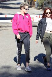Kristen Stewart and Sara Dinkin - Out For a Morning Hike in Los Feliz 01/09/2019