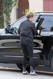 Kristen Stewart Booty in Tight Jeans 01/11/2019