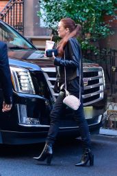 Lindsay Lohan Urban Street Style 01/09/2019
