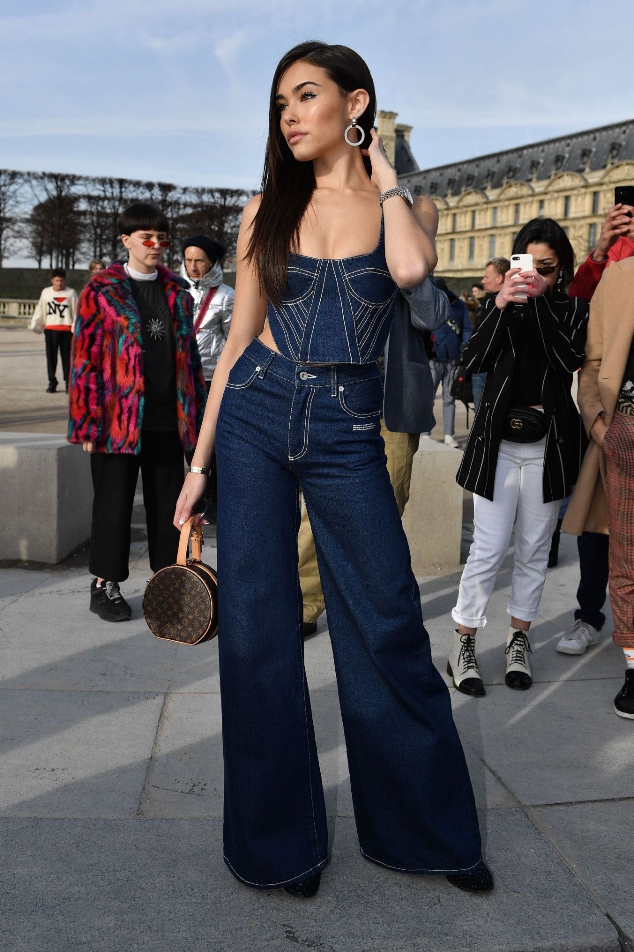 Madison Beer - Outside Off-White Menswear Fall/Winter 2019-2020 Show in ...
