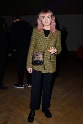Maisie Williams – Paul Smith Menswear Fall/Winter 2019-2020 Show in Paris