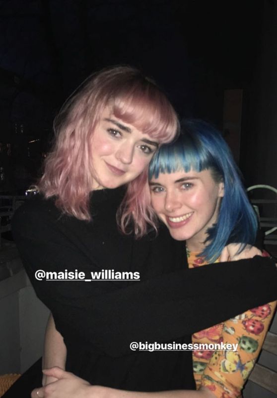 Maisie Williams - Personal Pics 01/04/2019