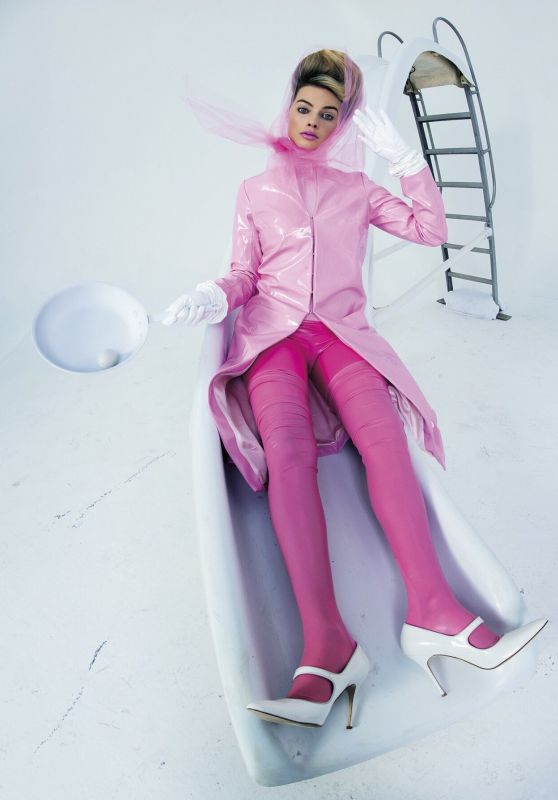 Margot Robbie - Photoshoot for W Magazine