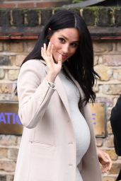 Meghan Markle - Mayhew Animal Welfare Charity in London 01/16/2019