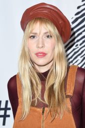 Natasha Bedingfield – Cool HeART Gallery Launch In LA • CelebMafia