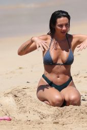 Rachael Lee in Bikini at the Beach in Sydney 01/24/2019