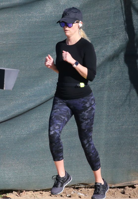 Reese Witherspoon - Jogging in Brentwood 01/26/2019