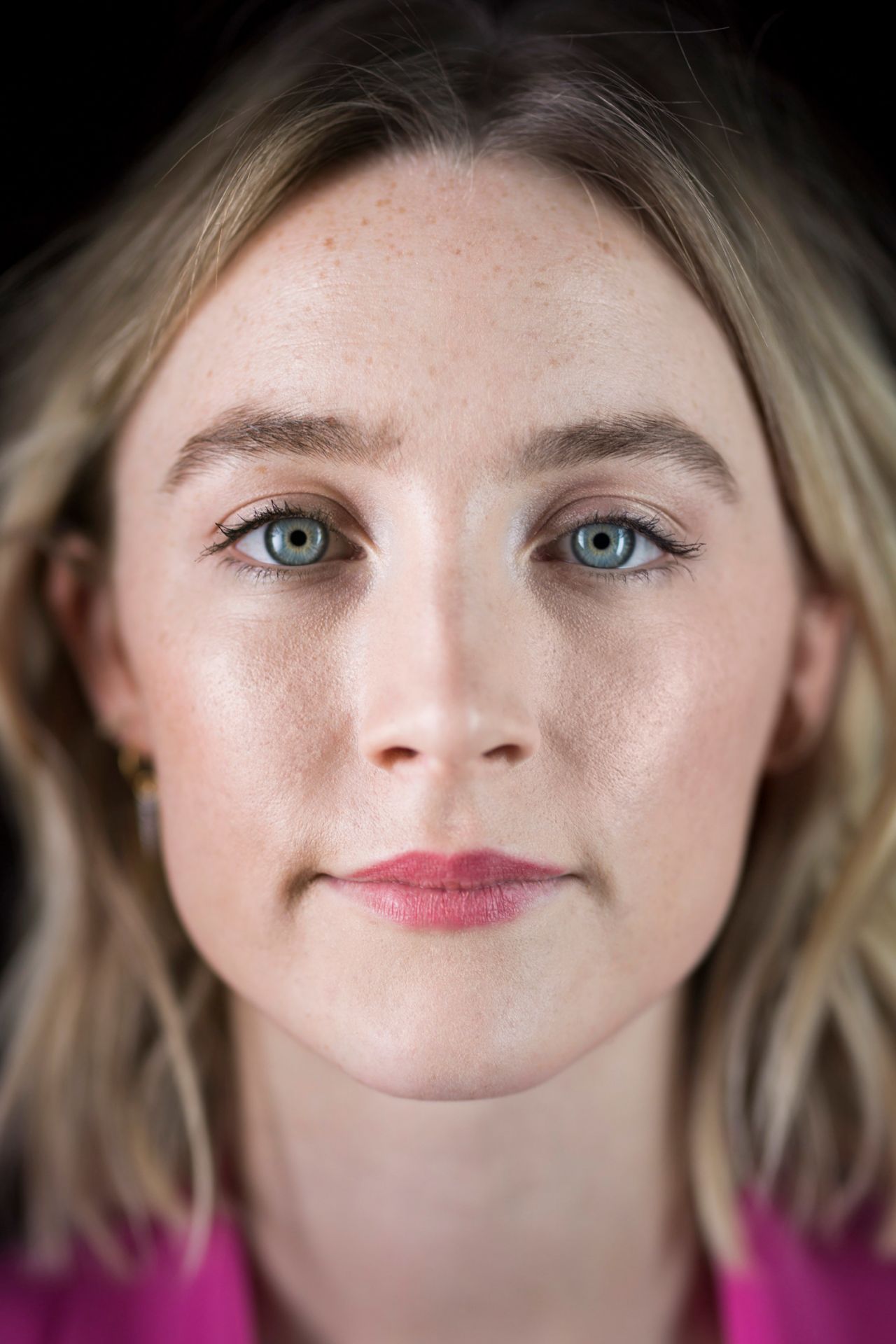 saoirse-ronan-buzzfeed-uk-january-2019-photoshoot-celebmafia